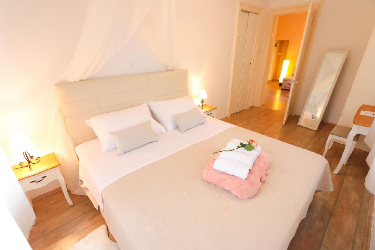 Apartment Rosa Solis