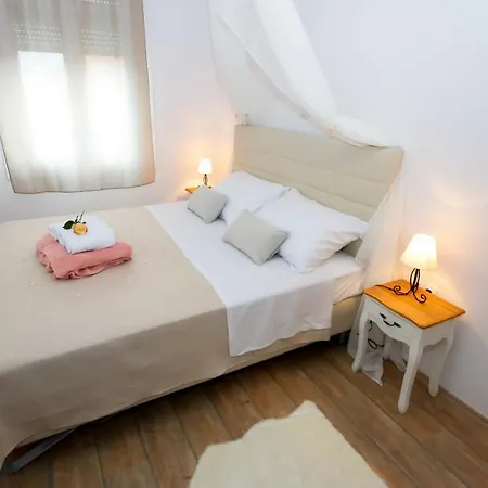 Rosa Solis Zadar Buitenkant foto